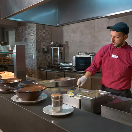 מלון Porto Angeli Stegna